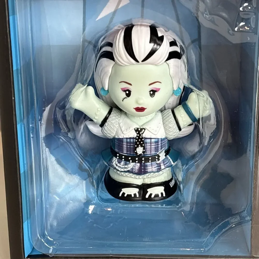 Little People monster high